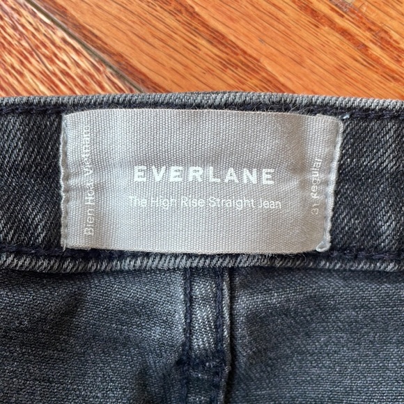 Everlane High Rise Straight Jean in Washed Black - Picture 6 of 7